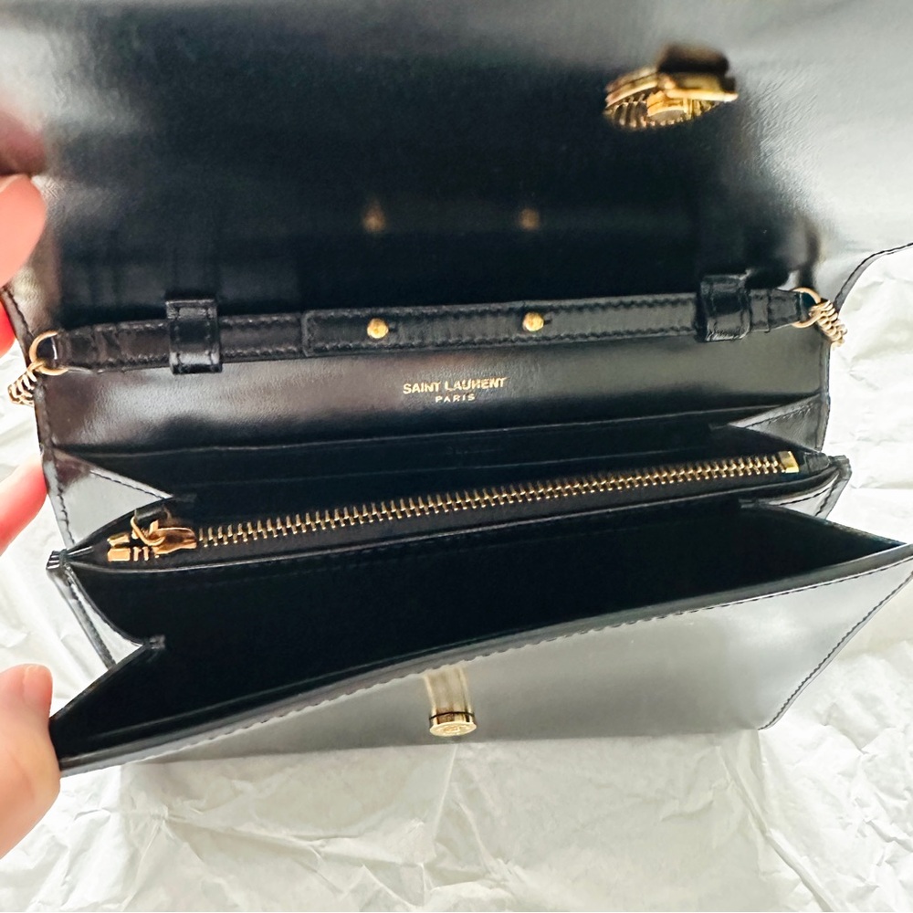 Saint Laurent Black and Gold Chain Wallet - Picture 9 of 10